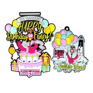 Medallas Deportivas Personalizadas <span class=keywords><strong>de</strong></span> Metal Dorado Antiguo Moderno para Maratón <span class=keywords><strong>Rosa</strong></span>, Fabricación al por Mayor <span class=keywords><strong>de</strong></span> Oneway, con Diseño Personalizado - Product Image 1