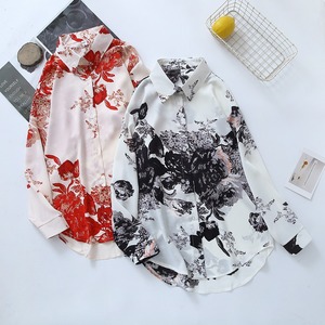 Chemisier pour femmes en gros, chemise coréenne en satin à manches longues pour femmes, style chemise d'été rétro minimaliste imprimée de style moyen-oriental - Product Image 4