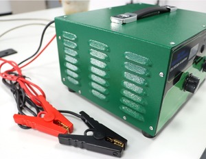 Cargador de Batería Inteligente CAT-660 12V/24V Automático 30A Ajustable con Pantalla LED de 5.7 Pulgadas, Protección 6 en 1, Potencia Máxima de 1000W para Baterías - Product Image 4
