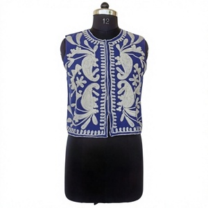 Chaleco Hippie Bohemio Elegante Azul 100% Algodón Bordado a Mano con Cuello Redondo y Diseño Floral, Chaqueta Suzani para Mujer, Ropa de Primavera - Product Image 1