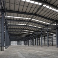 Structure en acier préfabriquée galvanisée à portée libre avec conception personnalisable pour bâtiment métallique et entrepôt