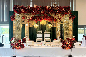 Décor de scène de mariage de luxe blanc, mandap métallique moderne avec statue d'éléphant, mandap hexagonal découpé au laser pour mariage. - Product Image 3