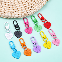 Porte-clés en métal couleur bonbon avec fermoir à gâchette et breloque cœur, en gros, pour sacs à main, sacs, artisanat DIY et accessoires