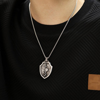 Collier en acier inoxydable pour homme avec pendentif chapelet St Michael, ange volant guerrier, bouclier, collier avec jeton Archange Protect Us