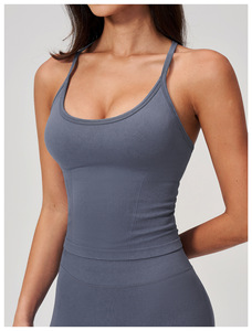 <span class=keywords><strong>Camiseta</strong></span> sin costuras para yoga <span class=keywords><strong>con</strong></span> espalda cruzada, acolchado extraíble, compresión y diseño acanalado, ideal para entrenamiento y gimnasio para mujer. - Product Image 4