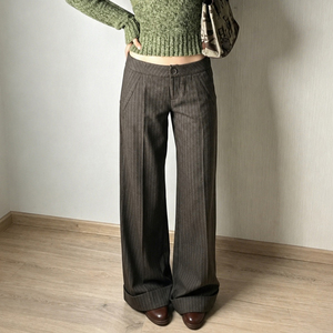 Pantalones Maillard Marrón de Cintura Baja con Rayas y Botones, Estilo Old Money, Corte Recto y Ajustado, Pantalones Anchos Relajados para Mujer - Product Image 1