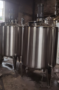Flüssiger Edelstahl ummantelter Heiz-und Isolation mischt ank mit Rührwerk - Product Image 2