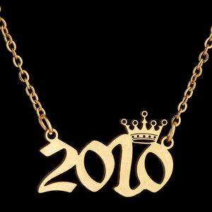 Dainty Mode Plaqué Or Filles Bijoux Cadeau Nombre Couronne Pendentif En Acier Inoxydable Année de Naissance Collier Pour Les Femmes - Product Image 6