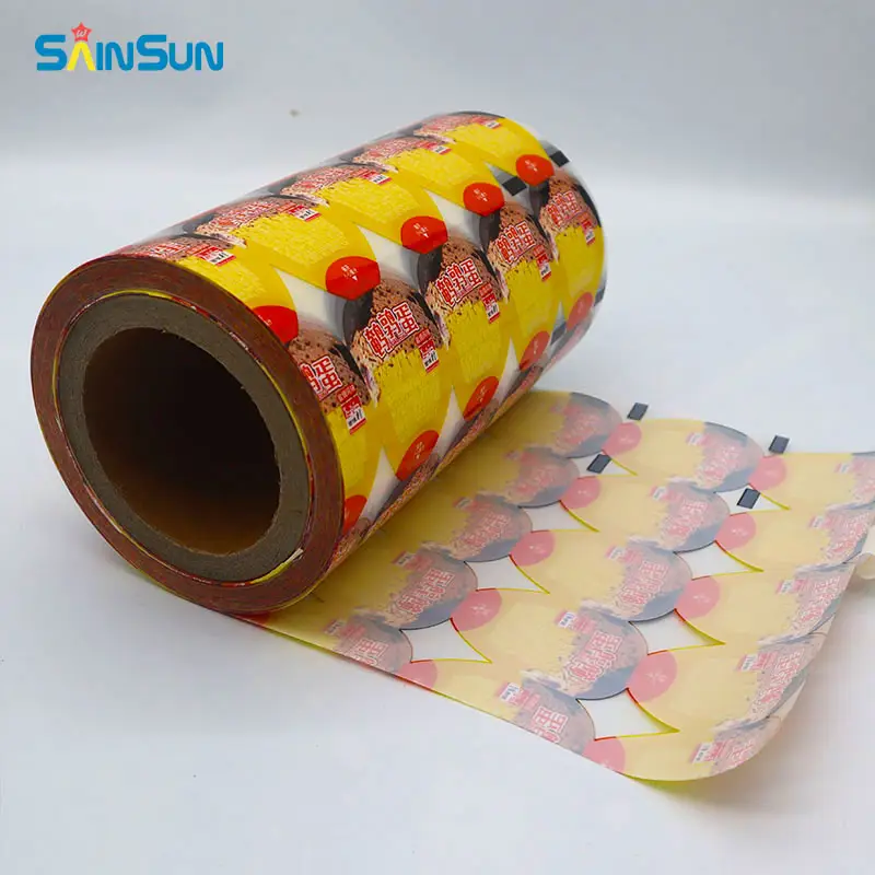 Custom Lamineren Food Grade Materiaal Cake Ei Candy Chocolade Aardappel Chips Roll Film Verpakking Plastic Mylar Film Roll