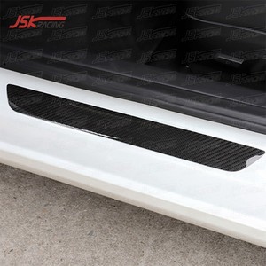 Seuil <span class=keywords><strong>de</strong></span> <span class=keywords><strong>porte</strong></span> <span class=keywords><strong>en</strong></span> fibre <span class=keywords><strong>de</strong></span> carbone pour Tesla Model 3 <span class=keywords><strong>de</strong></span> 2016 à 2019 - Product Image 2