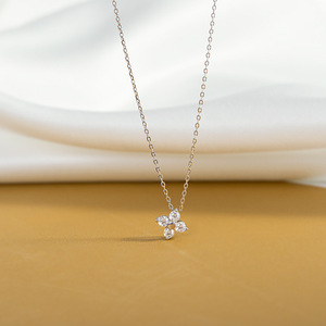 Joias da Moda: Colar de Trevo de Quatro Folhas com Zircônia em Prata Esterlina 925, Banhado a Ouro 14K e com Diamantes - Product Image 4
