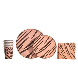 Plato de Papel Desechable con Diseño de Rayas Decorativas para Vajilla de Fiesta de Cumpleaños - Product Image 2