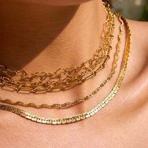 Collar de Acero Inoxidable Dorado con Cadena y Diseño Geométrico en Forma de Corazón, Joyería para Regalo en Ocasiones Especiales - Product Image 2