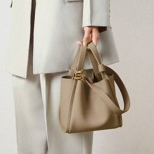 New Design Leather Ladies <b>Large</b> Capacity Shoulder <b>Bags</b> Women Crossbody Handbags Vintage Genuine Leather Tote <b>Bag</b> for Women - Product Image 2