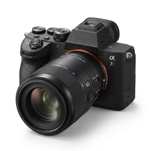 กล้อง <span class=keywords><strong>Sony</strong></span> <span class=keywords><strong>Alpha</strong></span> 7R V A7R5 มือสอง พร้อมเลนส์ 90 มม. f/2.8 Macro G OSS ความละเอียด 61MP ถ่ายวิดีโอ 8K สำหรับงานถ่ายภาพระยะใกล้ระดับมืออาชีพ - Product Image 1