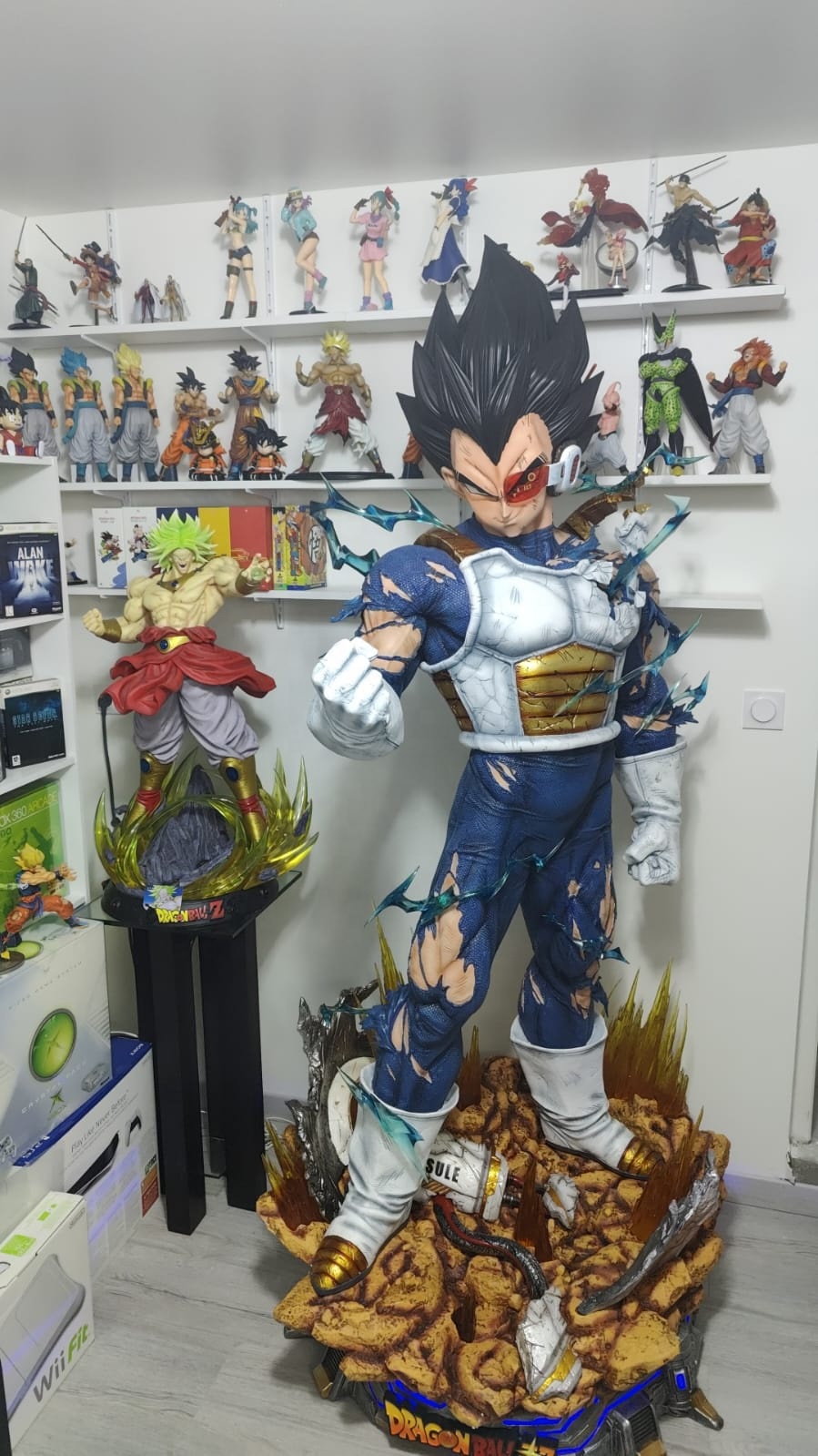 ドラゴンボールアニメフィギュア樹脂悟空彫刻樹脂アートベジータ