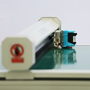 MOMOTECH CAD Machine de <span class=keywords><strong>dessin</strong></span> de découpe verticale King Plotter New Condition Vêtements Modèle de découpe <span class=keywords><strong>Dessin</strong></span> Tablette Traceur Moteur - Product Image 2