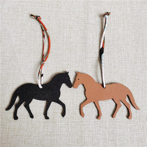 Thiết Kế Sang Trọng Da Móc Chìa Khóa Cho Phụ Nữ Phong Cách Mới Vòng Chìa Khóa Và Cổ Tay Túi Charms Ngựa Hình Keychain Phụ Kiện - Product Image 1