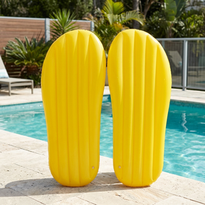 Tapis flottant gonflable en PVC au design unique, entièrement personnalisable, pour activités aquatiques et divertissements en extérieur - Product Image 3