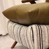 Fauteuil de loisirs moderne du milieu du siècle, fauteuil d'appoint rembourré avec pieds en bois, siège de salon pour le séjour