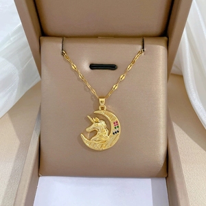 Collar con Colgante Minimalista en Forma de Luna con Micro Pavé de Diamantes en Oro de 18K para Mujer, Regalo de Cumpleaños - Product Image 6