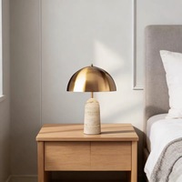 Lampe de bureau en marbre de luxe style nordique, pour chambre à coucher, salon, hôtel, gîte, lampe de chevet tendance en forme de champignon, modèle en métal pour chambre d'exposition