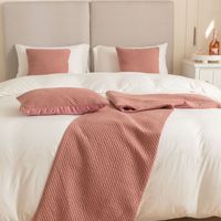 Ensemble de literie de luxe rose décoratif pour lit King Queen, avec couvre-pieds et coussins, style hôtel étoilé