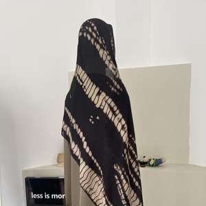 2025 Sharut VELA nuevo diseño personalizado EE. UU. Impreso ligero Modal Hijab chal de viscosa para mujeres musulmanas HIjab bufanda - Product Image 4