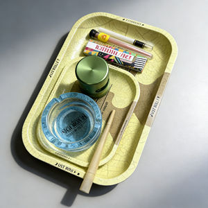 Bandeja Portátil Metálica para Enrollar Cigarrillos con Tapa, Tamaño Mini, para Papel de Cigarrillos, Venta al Por Mayor - Product Image 3