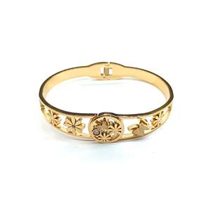 Bracelet tendance en acier inoxydable 316L plaqué or PVD, design floral, bijoux pour femmes - Product Image 1
