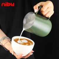 Pichet à lait pour latte art en acier inoxydable 304, design moderne et minimaliste, avec logo gravé au laser, bec verseur, outil à café
