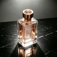 Botella de Perfume Cuadrada de Alta Gama de 100 ml, con Delicado Atomizador de Aluminio en Oro Rosa y Tapa de Plástico Tallada