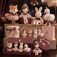 Coffret Cadeau de Figurines en Peluche de Luxe Pastel Multi-Personnages, Assortiment de Lapins, Cygnes et Ours en Peluche