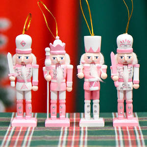 Vente en gros 13CM soldat nordique <span class=keywords><strong>casse</strong></span>-<span class=keywords><strong>noisette</strong></span> mignon rose blanc éclairé maison ornement créatif petits jouets pour décorations 24 ans nouveau - Product Image 1