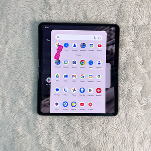 โทรศัพท์<span class=keywords><strong>มือ</strong></span>ถือระบบปฏิบัติการ Android ดั้งเดิม <span class=keywords><strong>มือ</strong></span><span class=keywords><strong>สอง</strong></span> สภาพ A+ รุ่น Pixel Fold ความจุ 256GB <span class=keywords><strong>แรม</strong></span> 12GB ปลดล็อค เวอร์ชั่นอเมริกา ขายส่งในจีน - Product Image 4