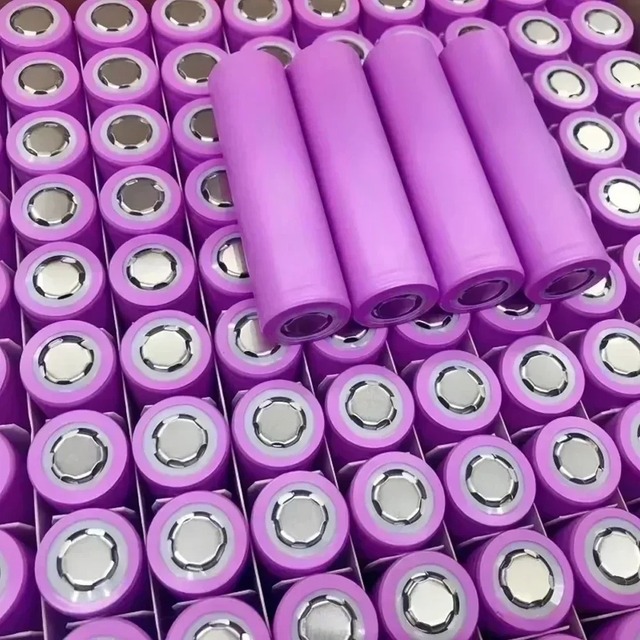 High Performance 18650 3.7V 1C Lithium Ion Rechargeable Battery 2200mAh 2500mAh 3200mAh 3500mAh Long Cycle Life for Power Tools