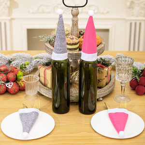 Housses en feutre <span class=keywords><strong>rose</strong></span>, <span class=keywords><strong>gris</strong></span> et rouge pour couverts d'extérieur, bonbons, sucettes, chapeaux de Père Noël et mini-chapeaux de Noël pour bouteilles de <span class=keywords><strong>vin</strong></span> - Product Image 3