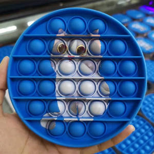 Presse-bras en silicone personnalisé, choix de formes, logo, jouet à presser, gadget, avec votre impression - Product Image 2