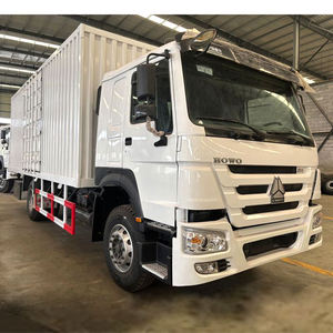 Camion Sinotruk Howo a Prezzo Vantaggioso, Furgoni 4X2 6x4 da 10-15 Tonnellate, 350HP, Camion con Cassone Chiuso - Product Image 1