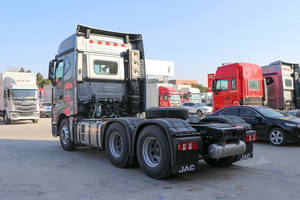 Buone condizioni usato JAC 490 <span class=keywords><strong>trasporto</strong></span> <span class=keywords><strong>cavalli</strong></span> semirimorchi 6x4 trattore <span class=keywords><strong>camion</strong></span> - Product Image 5