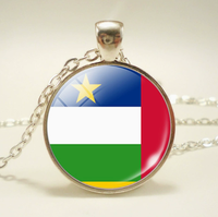 Collier chaîne avec pendentif en alliage et cabochon en verre brillant, motifs de drapeaux du Canada et de diverses régions du continent, série de drapeaux nationaux réglables