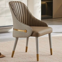 Fauteuil en cuir véritable haut de gamme, style moderne et minimaliste, avec structure en bois, accoudoirs non pliables, pour la maison, la salle à manger ou la villa
