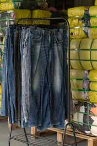 Pantalones Vaqueros de Segunda Mano para Hombre, MS02, Alta Calidad, Buen Estado, Baratos, Venta al Por Mayor - Product Image 2