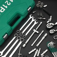 Jeu de clés à douilles en acier au carbone de 121 pièces, à commande manuelle, avec coffret rigide, outil de réparation automobile, utilisation domestique et jardin, compatible OEM, commande minimum 1