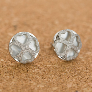 <b>Stud</b> <b>Earrings</b> Heart Shape Rose Gold Stainless Steel Everyday Wear Four Sided Clover Design - Product Image 2