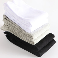 Chaussettes Tabi longues à deux orteils de haute qualité et bon marché pour hommes et femmes, chaussettes Tabi à doigts, chaussettes tongs