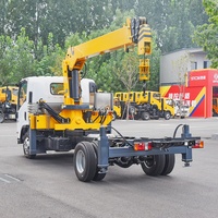 Petite grue télescopique hydraulique à bras droit de 5 tonnes avec boîte de vitesses, cylindre Liyuan et moteur Camc installés sur camion