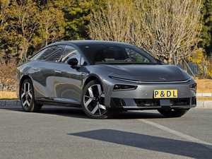 XPENG P7+ Plus Berline EV 325KM 615KM 685KM 725KM REEV Voitures d'<span class=keywords><strong>occasion</strong></span> Chine Voitures électriques Titre propre Faible kilométrage 2025 2024 2023 - Product Image 3