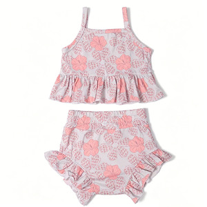 Ensemble B5 pour bébés filles, personnalisable (OEM/ODM), avec short en dentelle décontracté bio et bretelles en coton à cordon, impression personnalisée, livraison 3-7 jours - Product Image 3