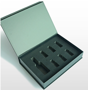 Caja de Regalo Magnética de Cartón Rígido <span class=keywords><strong>EVA</strong></span> con Laminado Mate, Forro de Esponja y Espuma para Empaque de Velas y Carteras - Product Image 4